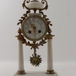 868 1776 TABLE CLOCK